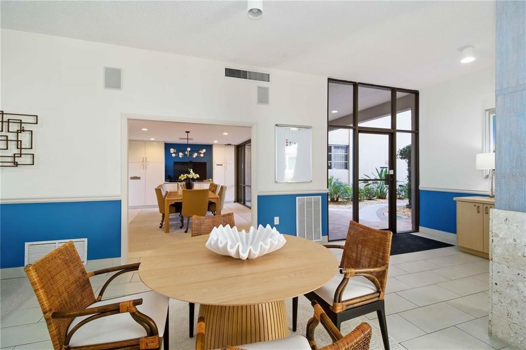 For Sale: $205,000 (2 beds, 2 baths, 1280 Square Feet)