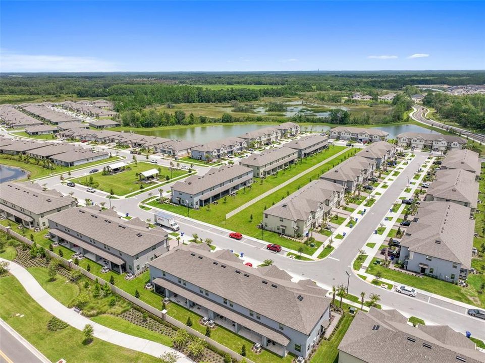 На продажу: $304,900 (3 спален, 2 ванн, 1601 Квадратных фут)