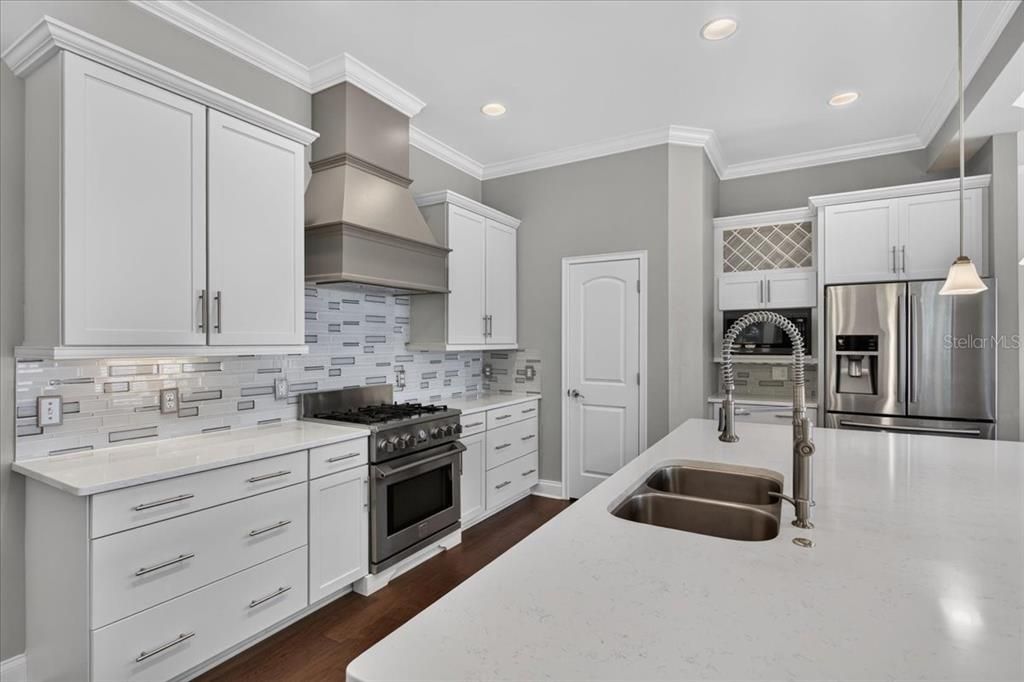En Venta: $749,900 (5 camas, 4 baños, 2848 Pies cuadrados)