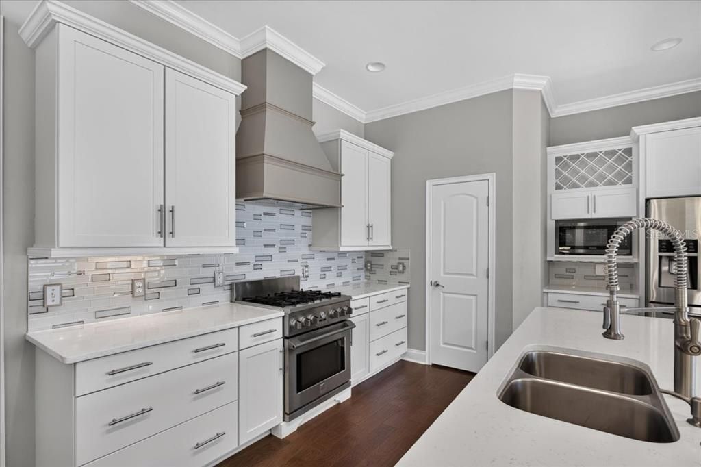 En Venta: $749,900 (5 camas, 4 baños, 2848 Pies cuadrados)