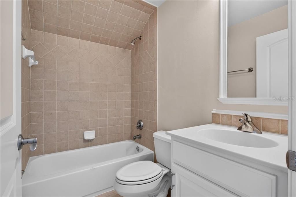 En Venta: $749,900 (5 camas, 4 baños, 2848 Pies cuadrados)