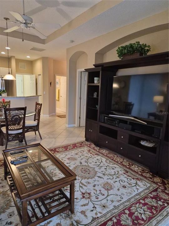 For Rent: $2,300 (2 beds, 2 baths, 1202 Square Feet)