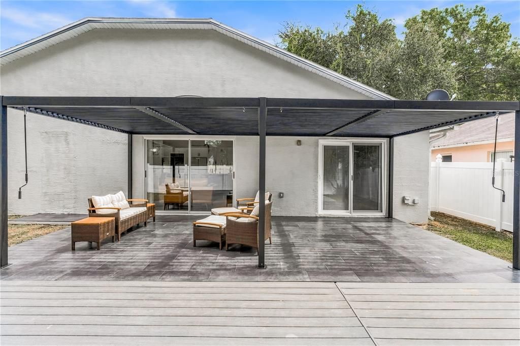 En Venta: $590,000 (3 camas, 2 baños, 1452 Pies cuadrados)