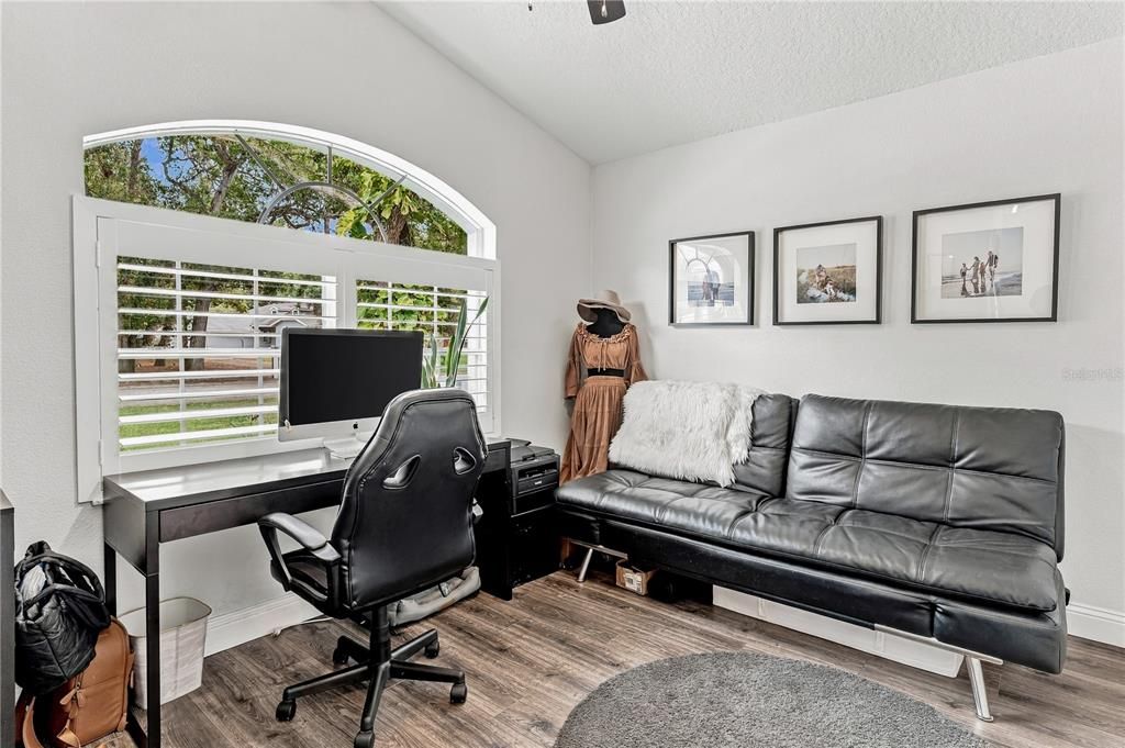 En Venta: $590,000 (3 camas, 2 baños, 1452 Pies cuadrados)
