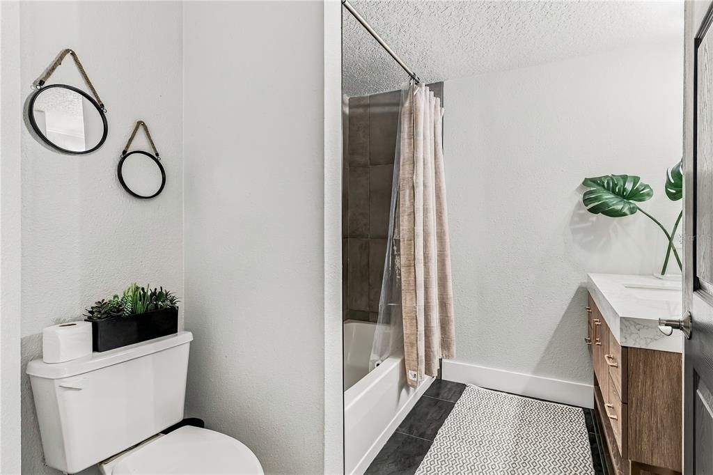 En Venta: $590,000 (3 camas, 2 baños, 1452 Pies cuadrados)