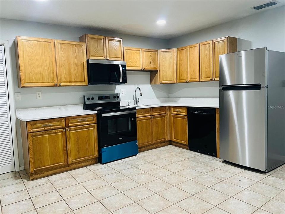 En Venta: $389,900 (3 camas, 2 baños, 1680 Pies cuadrados)