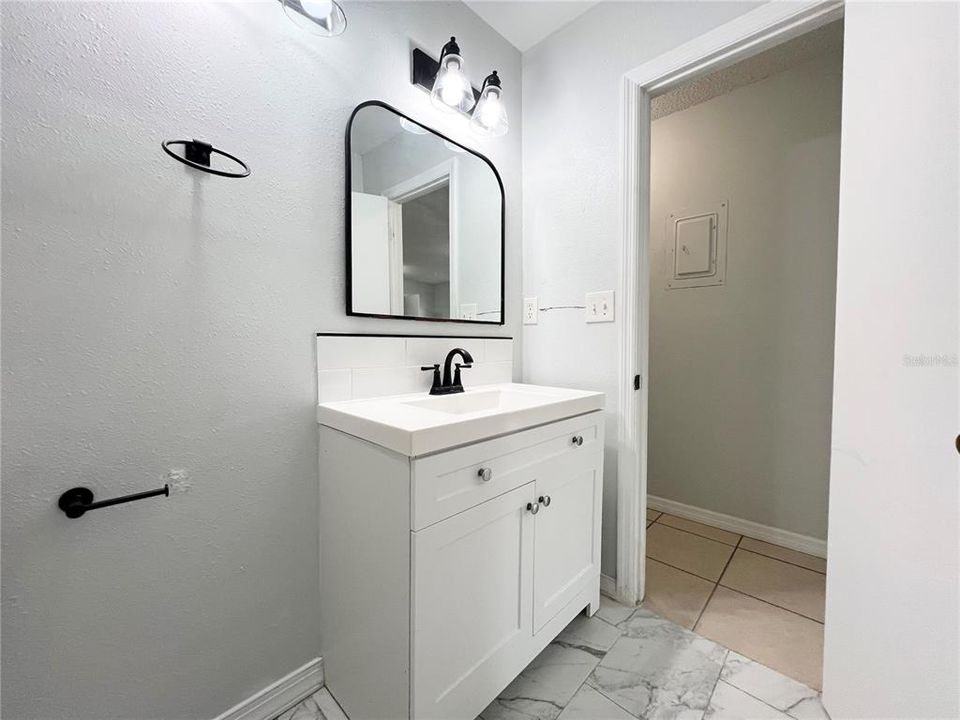 En Venta: $389,900 (3 camas, 2 baños, 1680 Pies cuadrados)