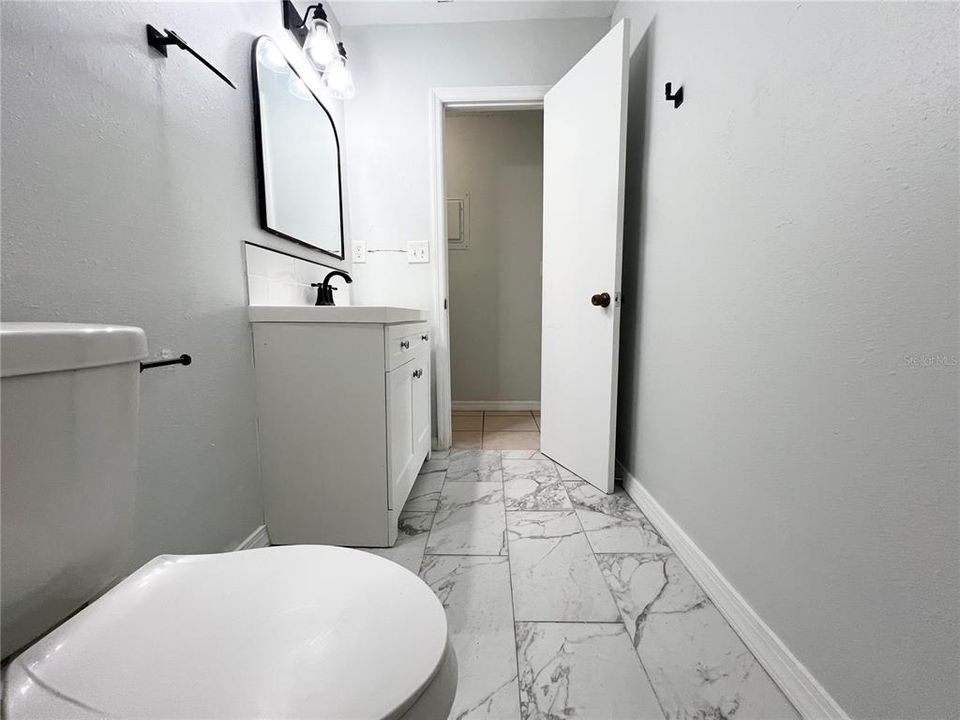 En Venta: $389,900 (3 camas, 2 baños, 1680 Pies cuadrados)