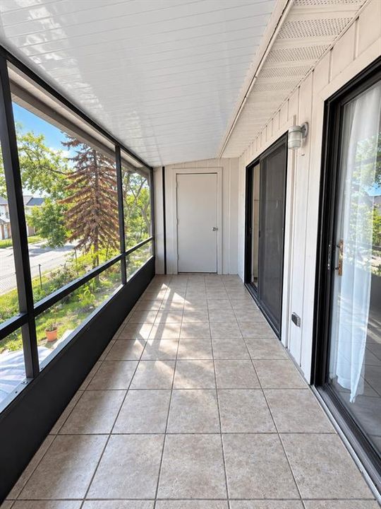 For Rent: $1,590 (2 beds, 2 baths, 938 Square Feet)