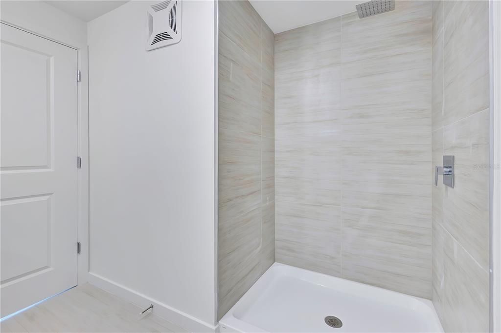 For Rent: $1,600 (2 beds, 2 baths, 1023 Square Feet)