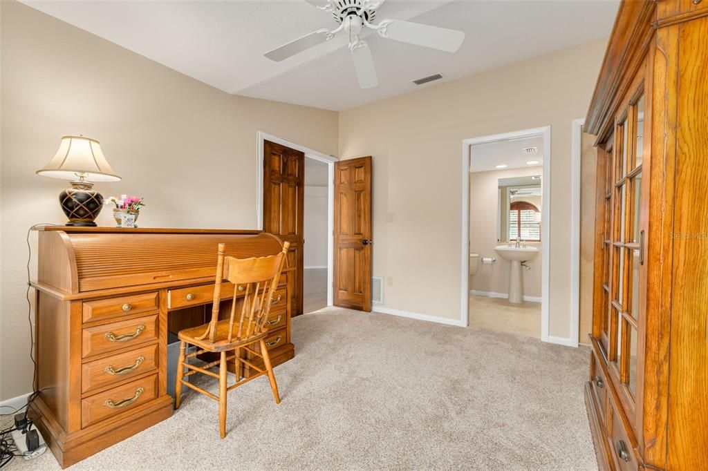 For Sale: $975,000 (4 beds, 3 baths, 3148 Square Feet)