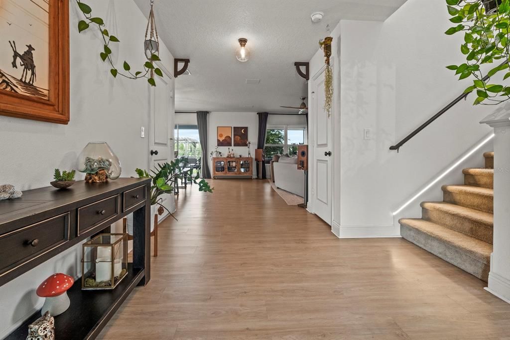 На продажу: $458,990 (5 спален, 3 ванн, 2585 Квадратных фут)