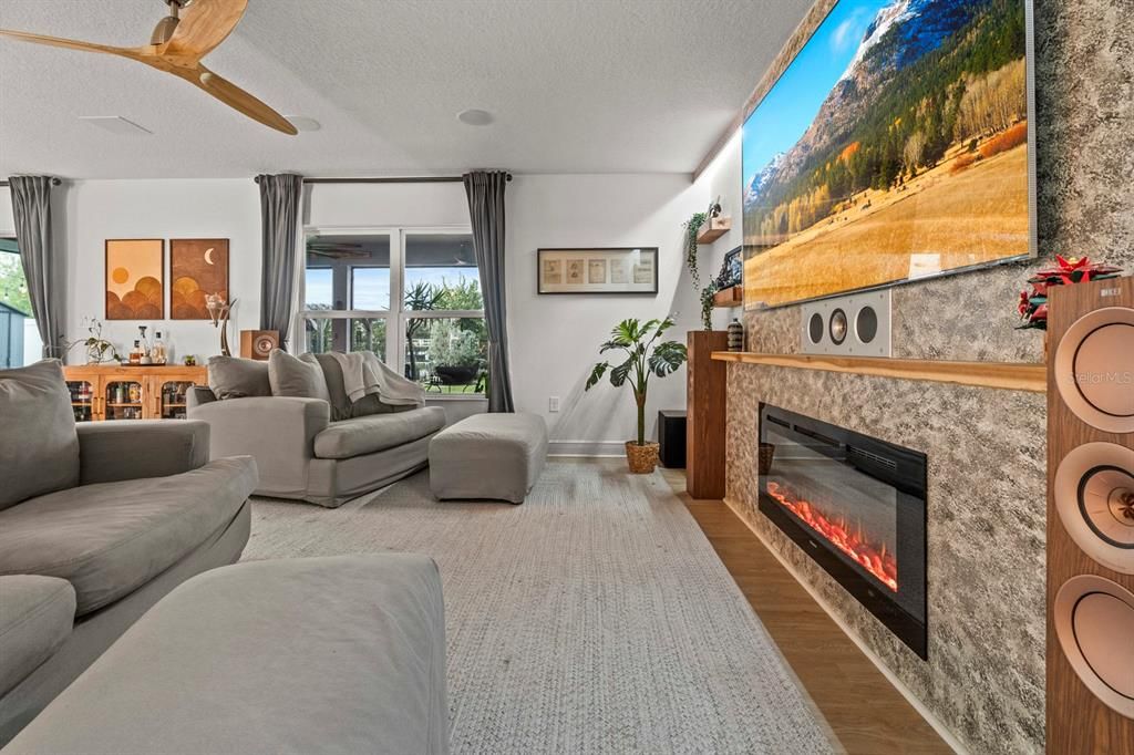 На продажу: $458,990 (5 спален, 3 ванн, 2585 Квадратных фут)
