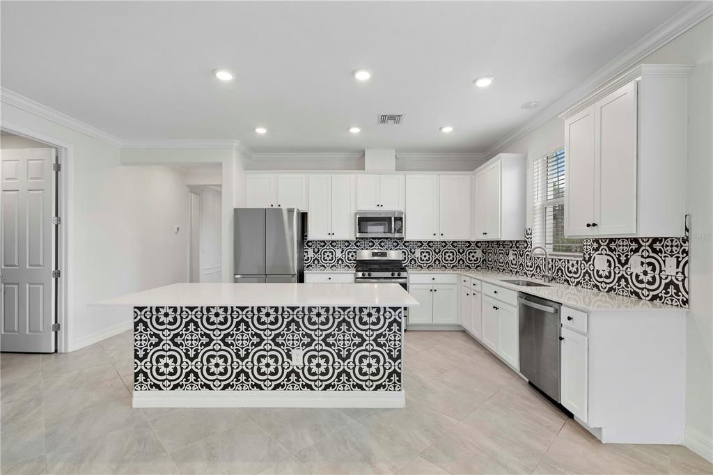 En Venta: $585,000 (5 camas, 4 baños, 3112 Pies cuadrados)