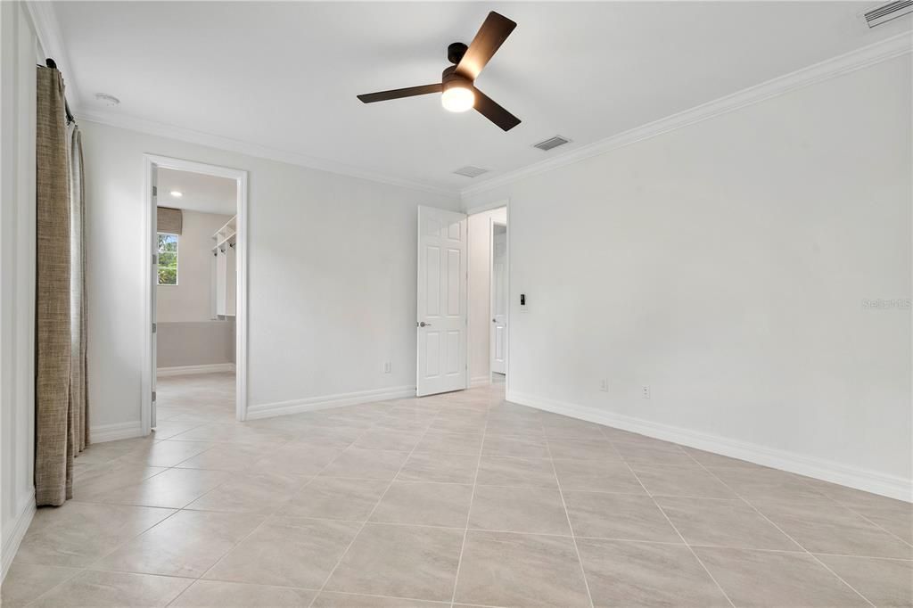 En Venta: $585,000 (5 camas, 4 baños, 3112 Pies cuadrados)