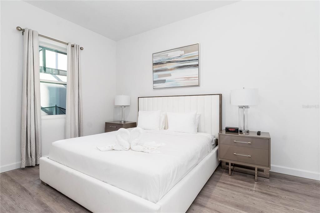 En Renta: $2,700 (5 camas, 4 baños, 2020 Pies cuadrados)