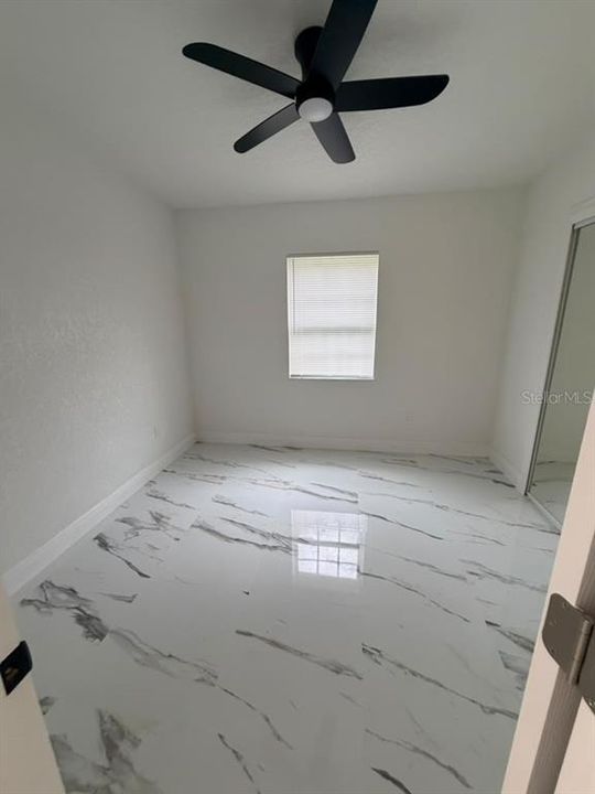 En Venta: $590,000 (5 camas, 3 baños, 1876 Pies cuadrados)