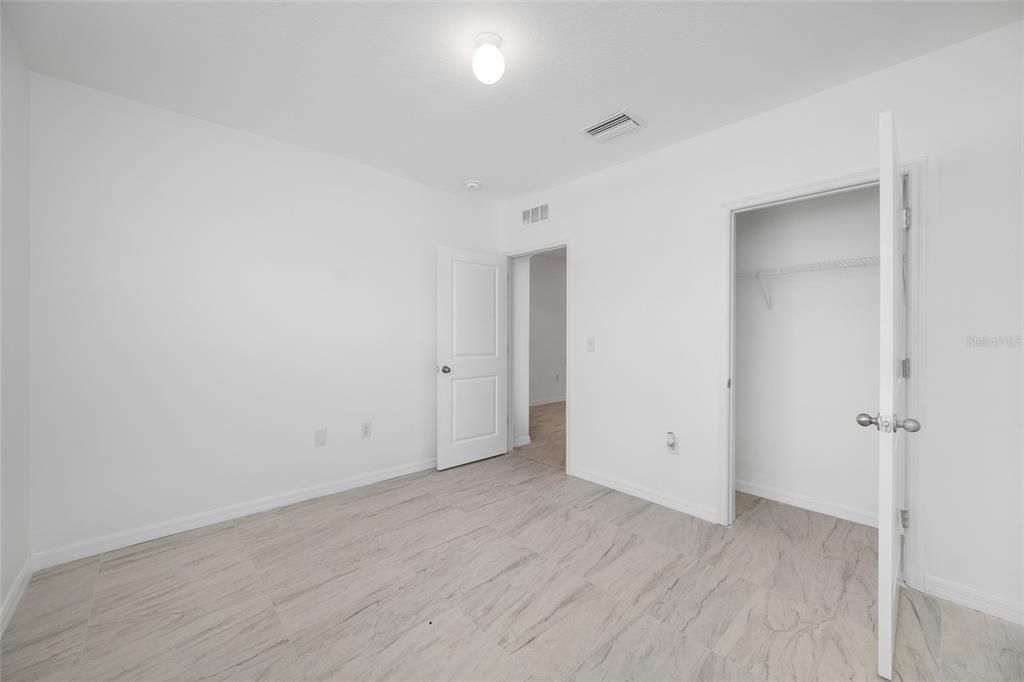 For Rent: $2,200 (3 beds, 2 baths, 1672 Square Feet)