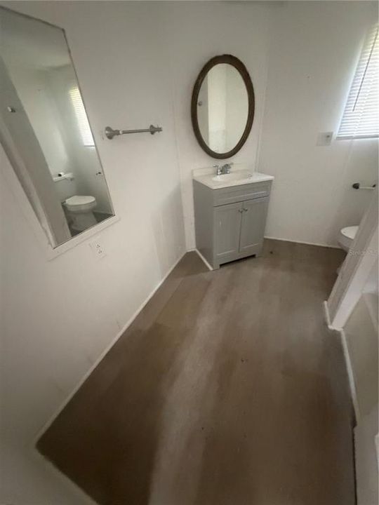For Sale: $65,900 (2 beds, 1 baths, 672 Square Feet)