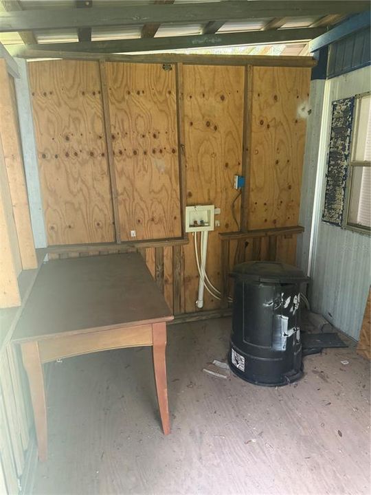 For Sale: $65,900 (2 beds, 1 baths, 672 Square Feet)
