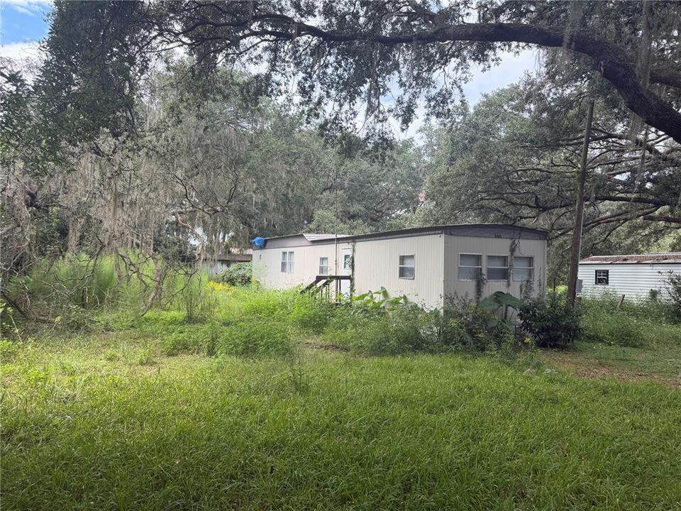 For Sale: $65,900 (2 beds, 1 baths, 672 Square Feet)