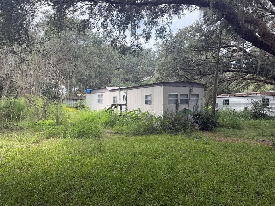 For Sale: $65,900 (2 beds, 1 baths, 672 Square Feet)