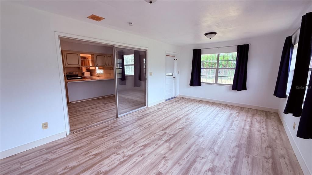 В аренду: $1,950 (3 спален, 2 ванн, 2182 Квадратных фут)