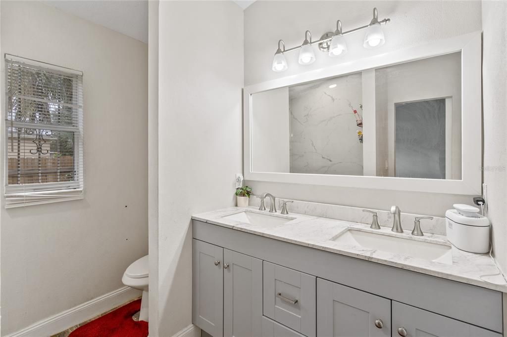 En Venta: $345,000 (3 camas, 2 baños, 1225 Pies cuadrados)
