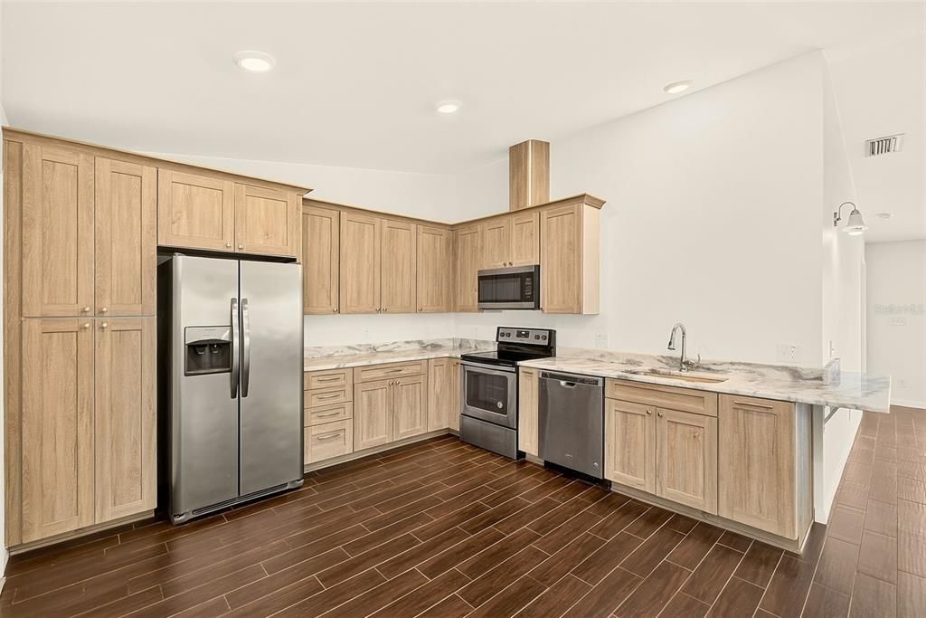 En Venta: $355,000 (2 camas, 2 baños, 1356 Pies cuadrados)