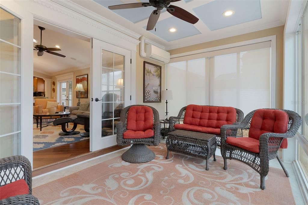 Activo con contrato: $335,000 (2 camas, 2 baños, 1196 Pies cuadrados)