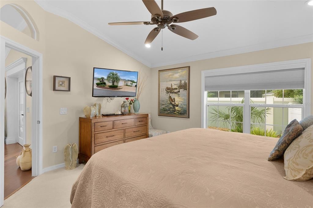 Activo con contrato: $335,000 (2 camas, 2 baños, 1196 Pies cuadrados)