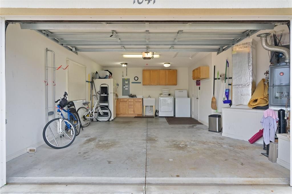 Activo con contrato: $335,000 (2 camas, 2 baños, 1196 Pies cuadrados)