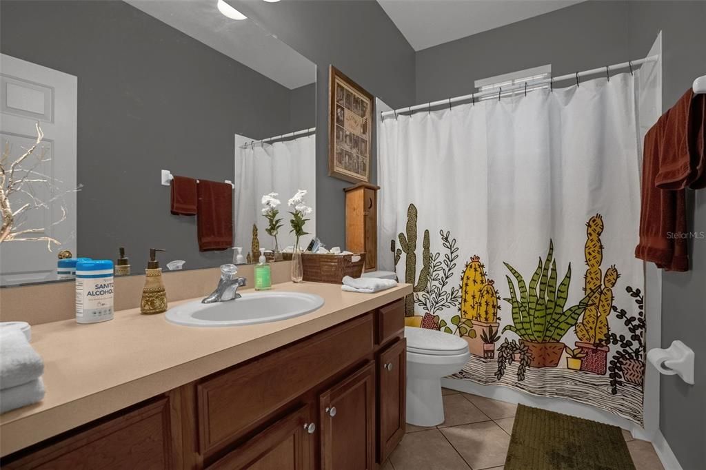 En Venta: $345,000 (3 camas, 2 baños, 1582 Pies cuadrados)