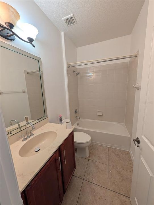 В аренду: $2,350 (3 спален, 2 ванн, 2161 Квадратных фут)