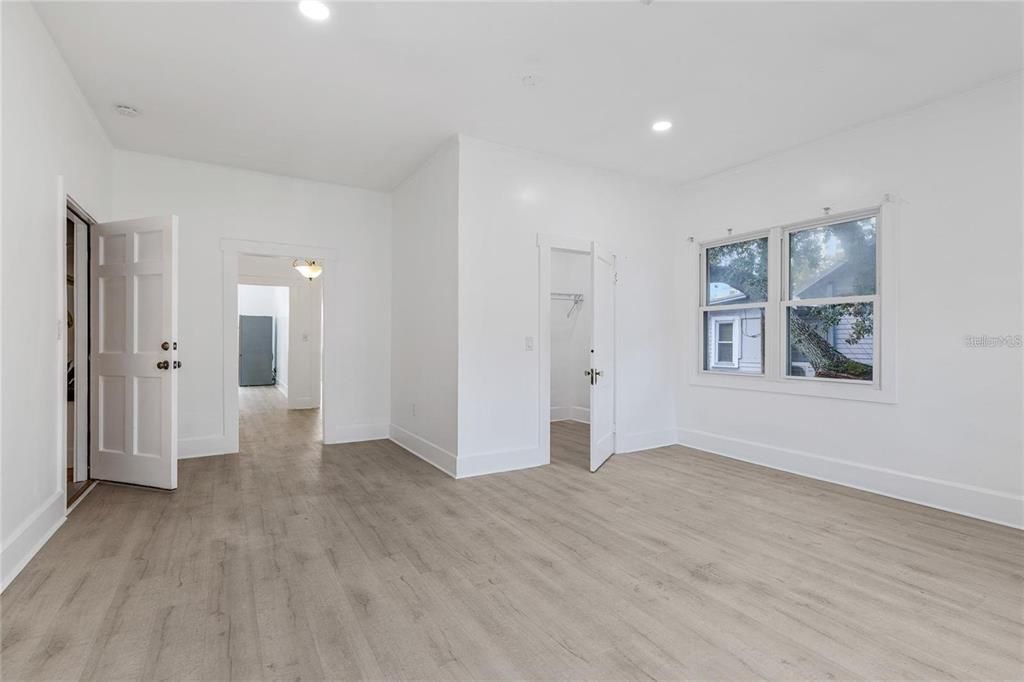For Sale: $3,600,000 (0 beds, 0 baths, 6960 Square Feet)