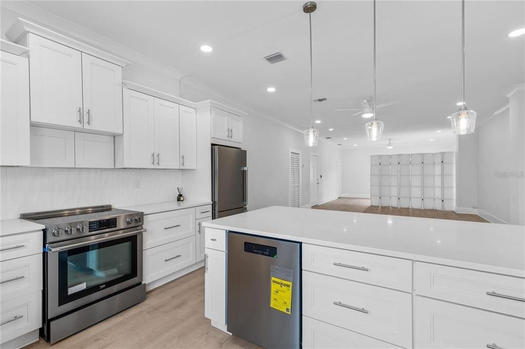For Sale: $3,600,000 (0 beds, 0 baths, 6960 Square Feet)