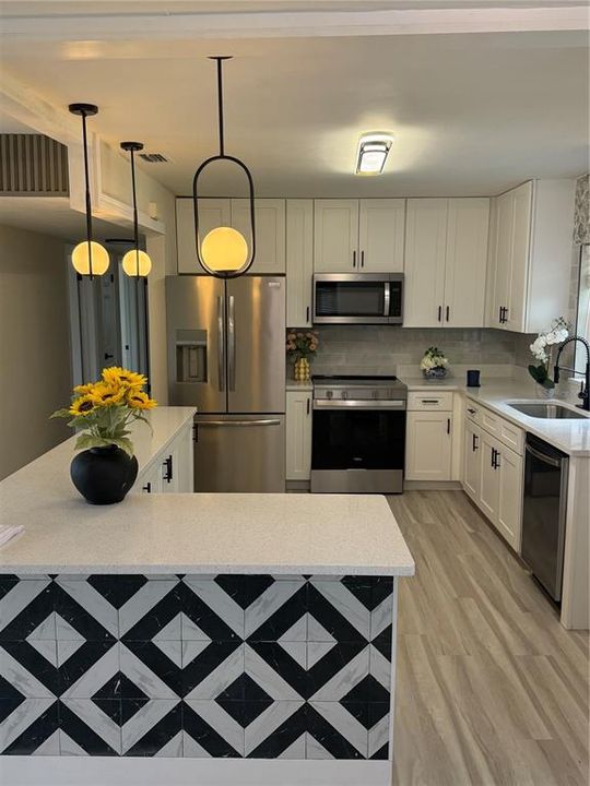 En Venta: $525,000 (3 camas, 2 baños, 1418 Pies cuadrados)