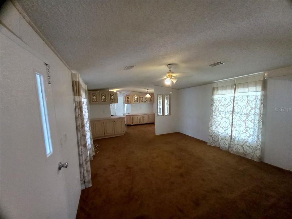 В аренду: $1,400 (2 спален, 2 ванн, 924 Квадратных фут)