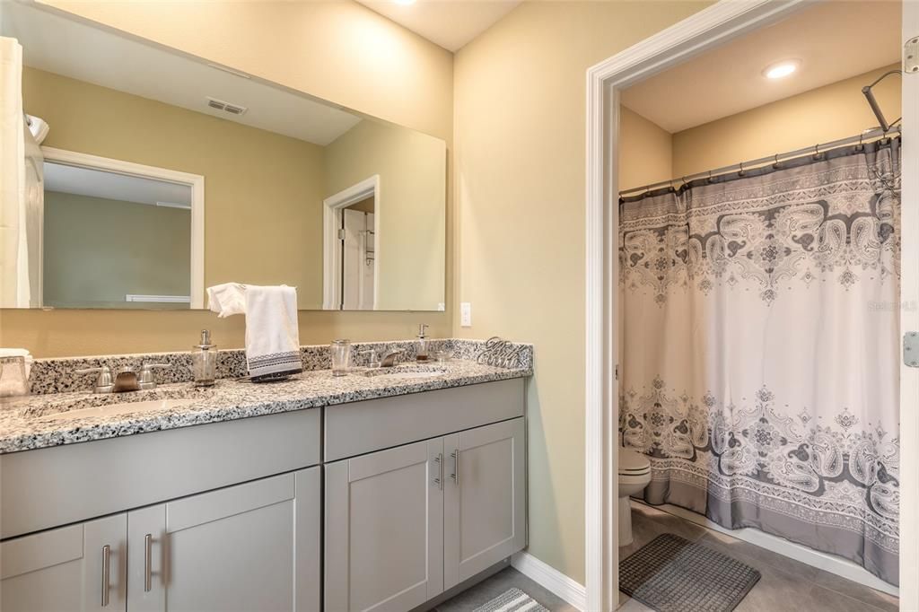For Sale: $270,000 (2 beds, 2 baths, 1624 Square Feet)
