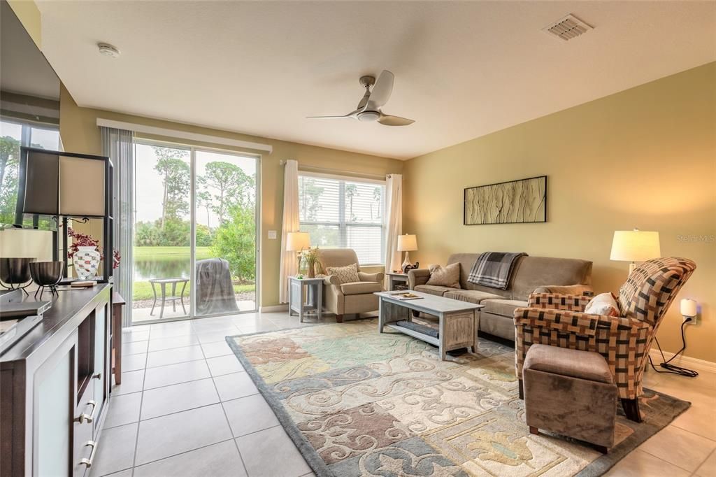 For Sale: $270,000 (2 beds, 2 baths, 1624 Square Feet)