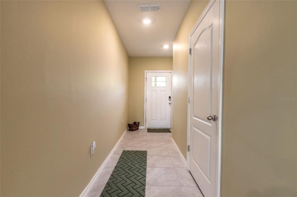 For Sale: $270,000 (2 beds, 2 baths, 1624 Square Feet)