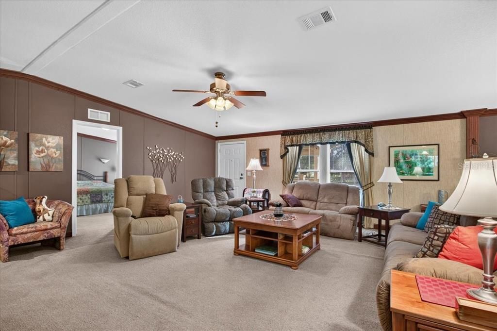 For Sale: $277,000 (3 beds, 2 baths, 1860 Square Feet)
