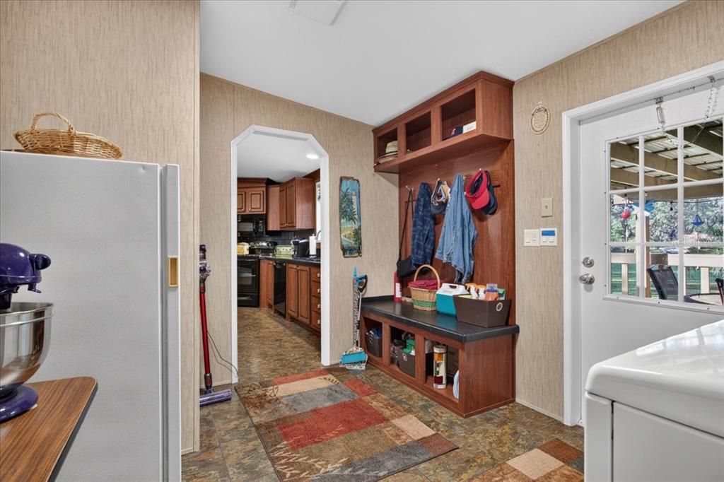 For Sale: $277,000 (3 beds, 2 baths, 1860 Square Feet)