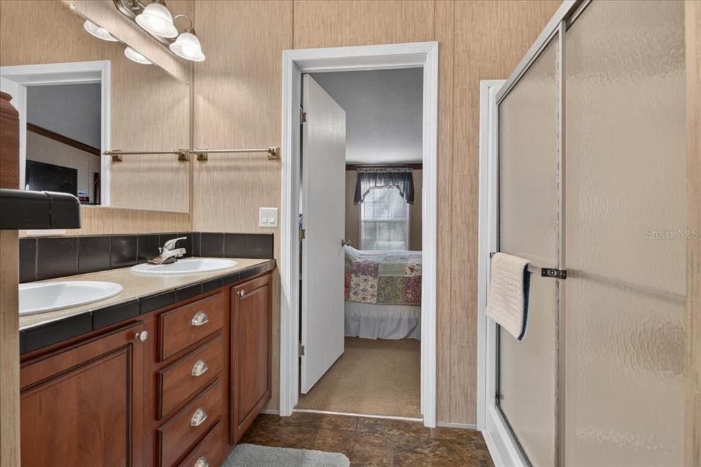 For Sale: $277,000 (3 beds, 2 baths, 1860 Square Feet)