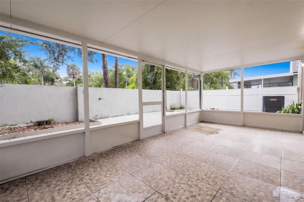 En Venta: $320,000 (3 camas, 2 baños, 1290 Pies cuadrados)