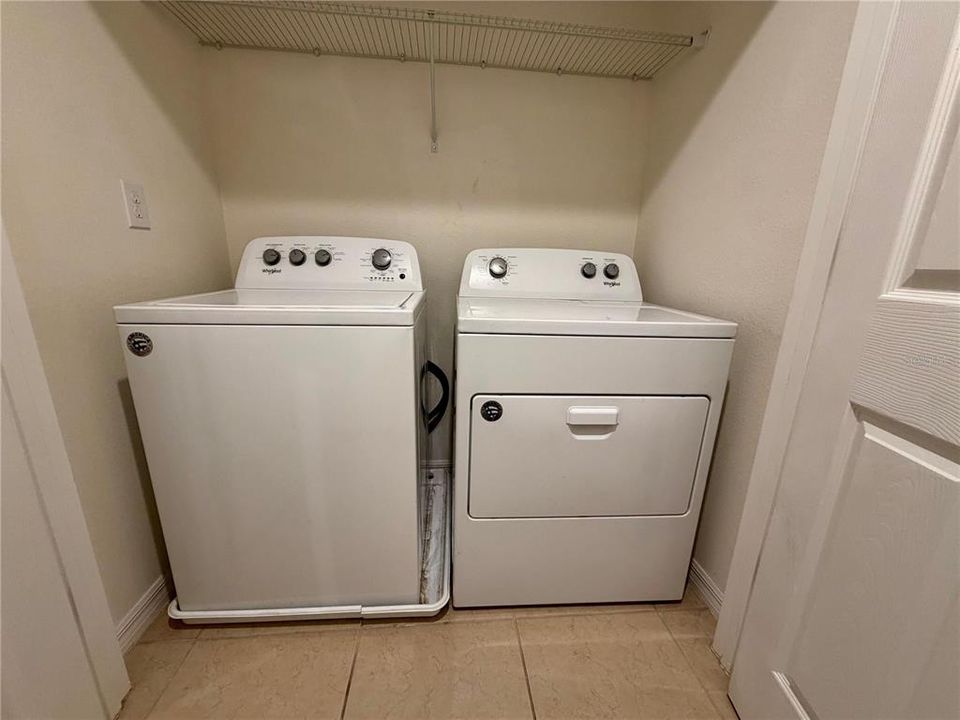 В аренду: $2,400 (3 спален, 2 ванн, 1602 Квадратных фут)