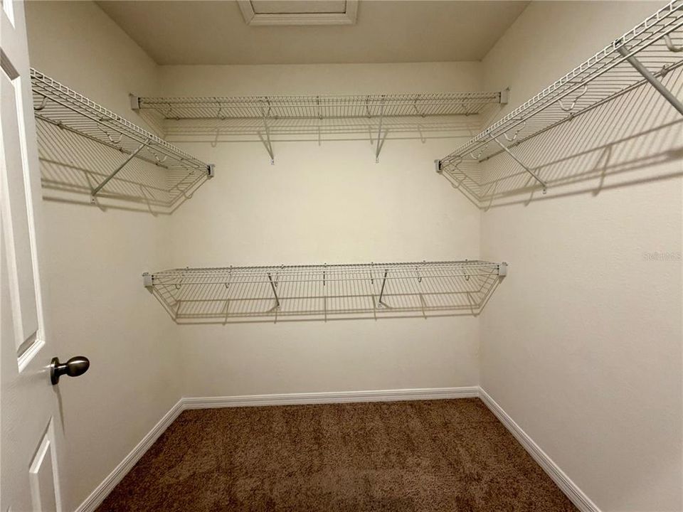 В аренду: $2,400 (3 спален, 2 ванн, 1602 Квадратных фут)