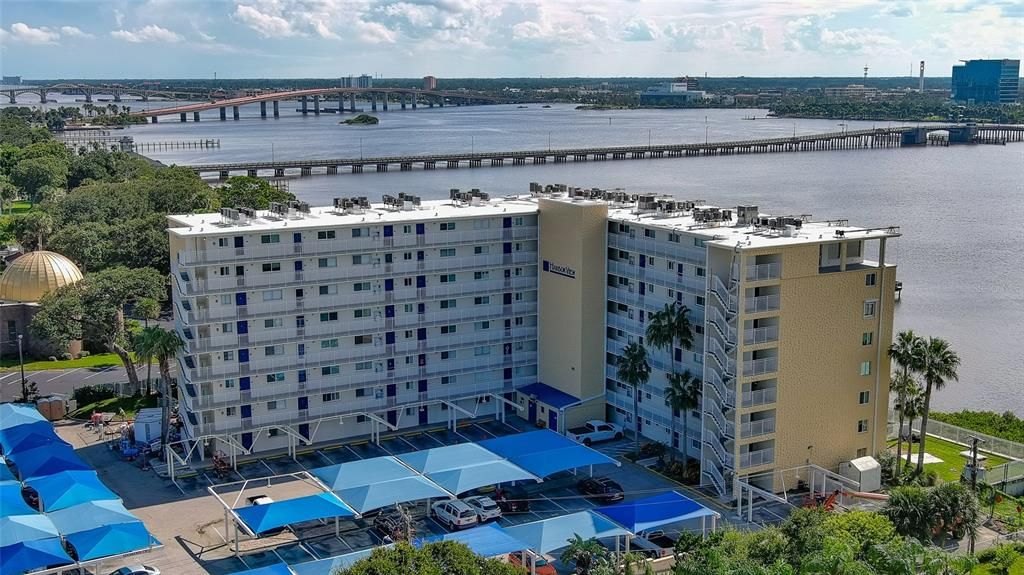 На продажу: $175,000 (2 спален, 1 ванн, 1033 Квадратных фут)