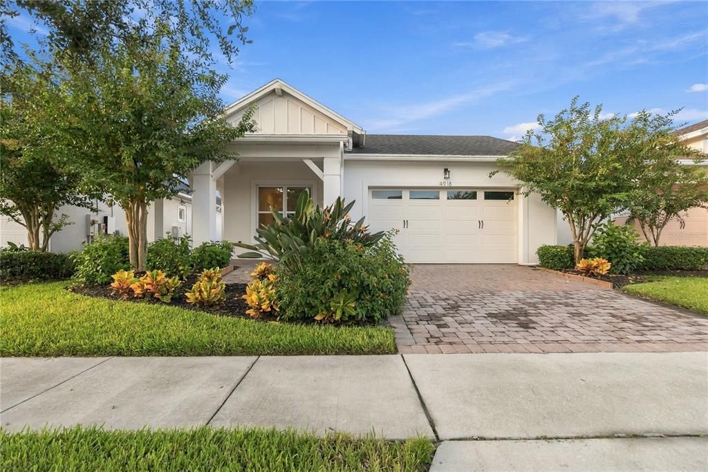 For Sale: $439,000 (3 beds, 3 baths, 2365 Square Feet)