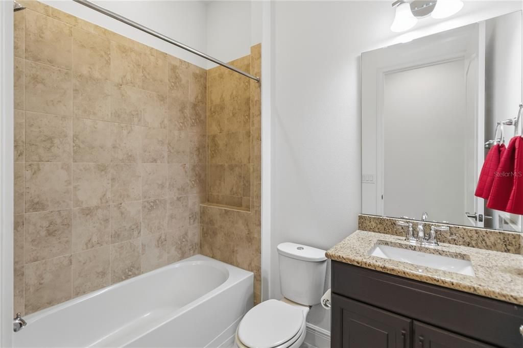 For Sale: $439,000 (3 beds, 3 baths, 2365 Square Feet)